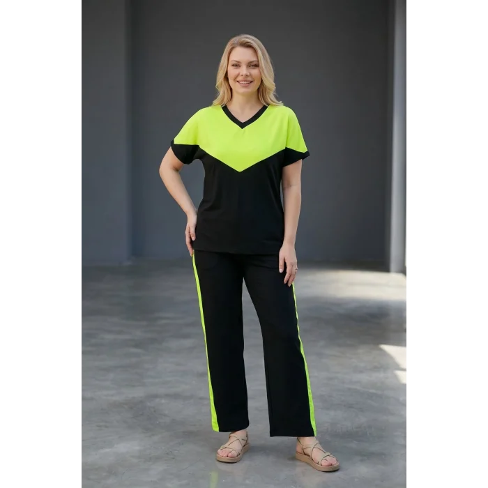 Neon Renk Detaylı Takım