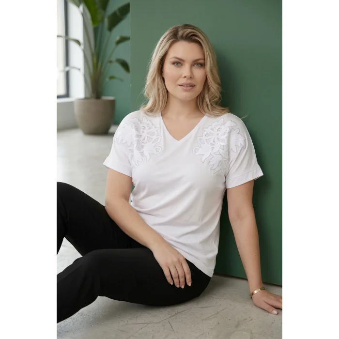 Omuz Nakışlı Taş Detaylı Bluz