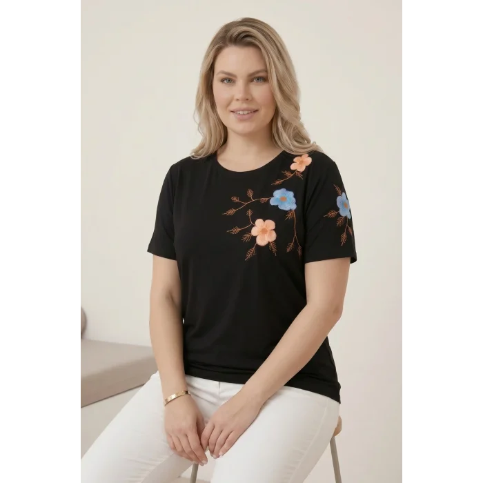 Kolu Çiçek Nakışlı Bluz