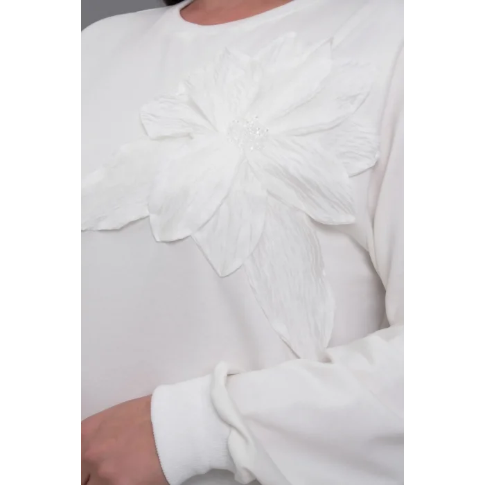 Çiçek Aplikeli Sweatshirt