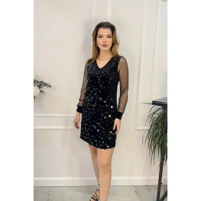 Kadife Pullu Kolları Tül Elbise