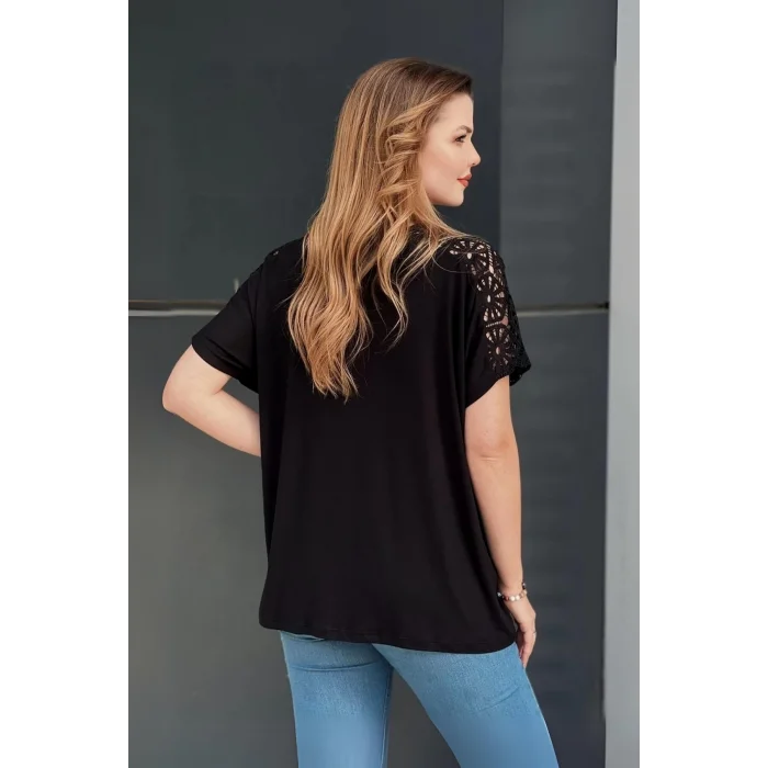 Omuz Güpürlü Cepli Bluz