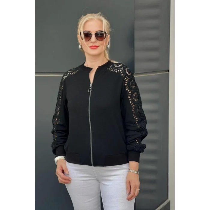 Kolları Güpürlü Fermuarlı Ceket