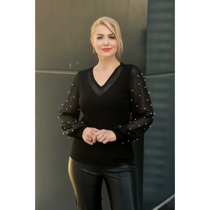 Kolları Serpme İncili Bluz