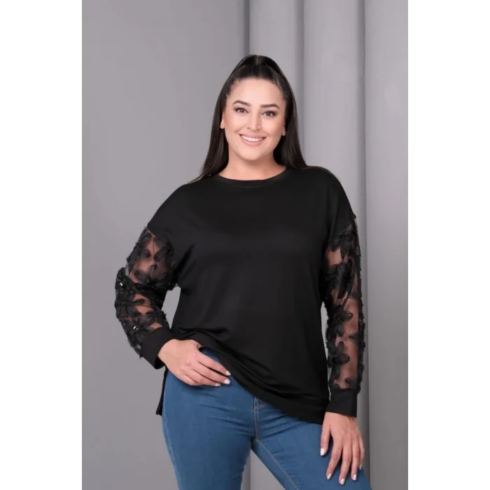 Kolları Tül Çiçek Aplikeli Bluz