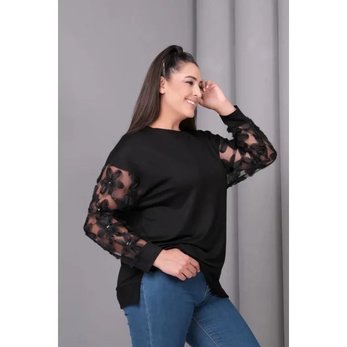 Kolları Tül Çiçek Aplikeli Bluz