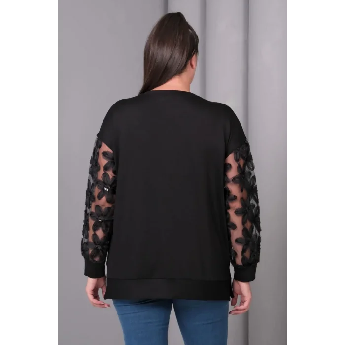 Kolları Tül Çiçek Aplikeli Bluz