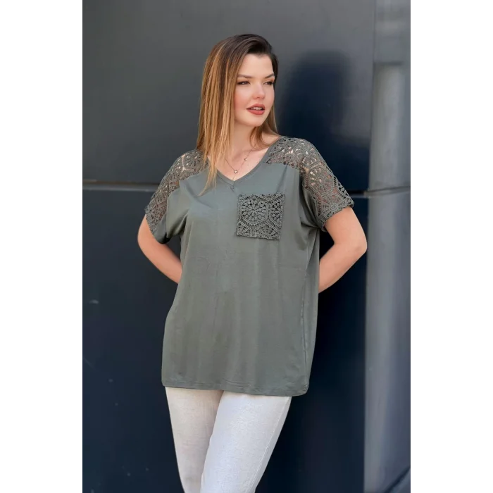 Omuz Güpürlü Cepli Bluz