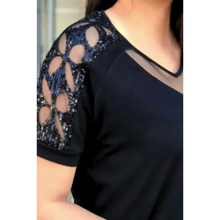 Omuz Lazer Kesim Pullu Bluz