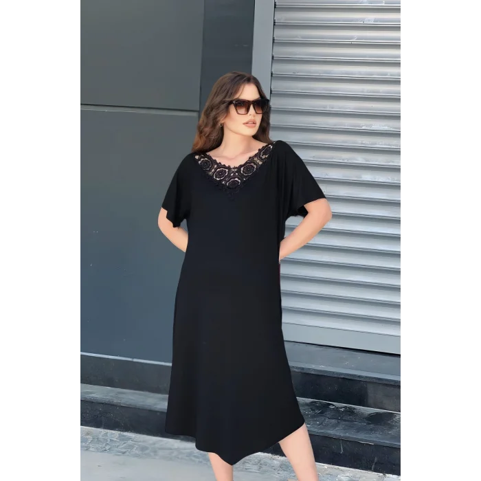 Ön Arka V Güpür Yakalı Elbise