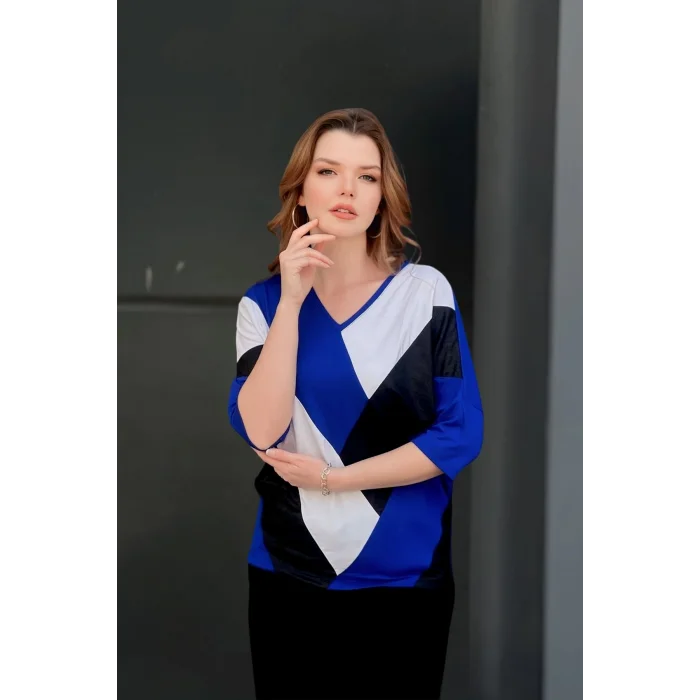 Önü Parçalı Suni Deri Detaylı Bluz