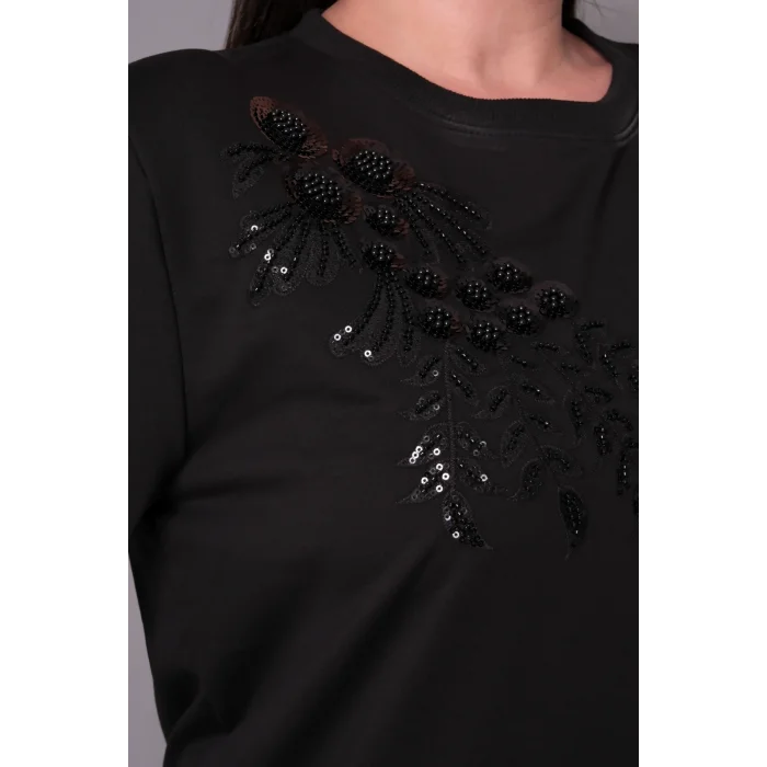 Önü Pul Nakış Sweatshirt