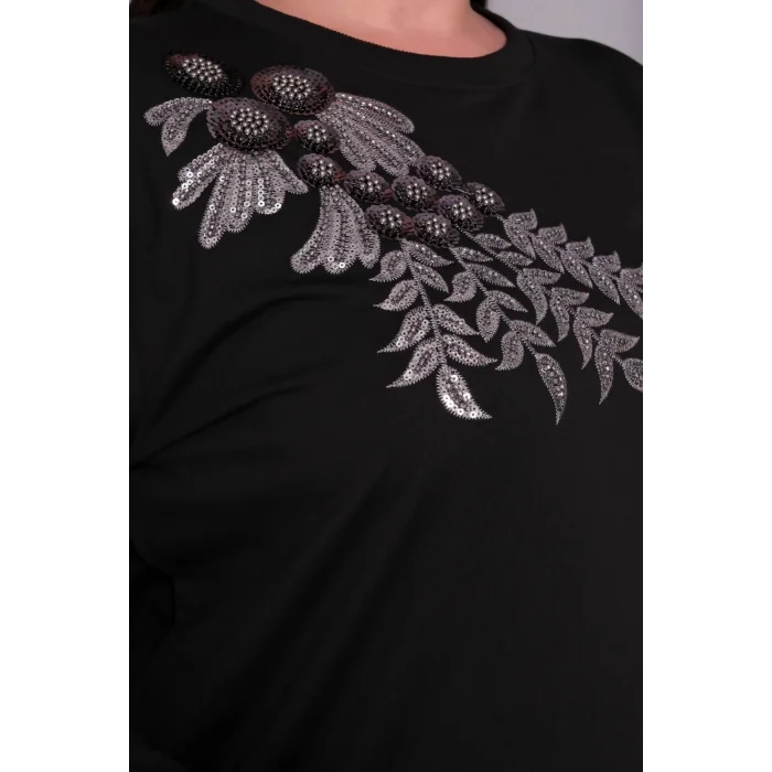 Önü Pul Nakış Sweatshirt