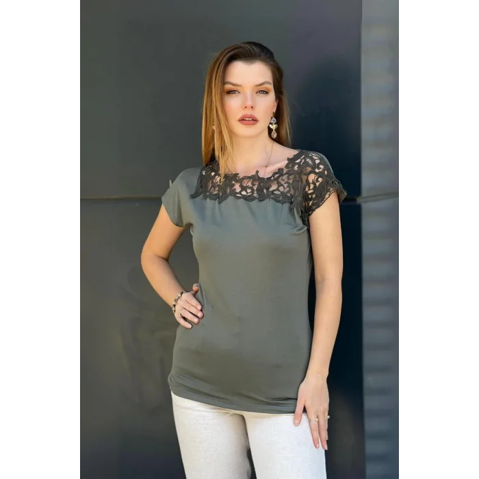 Robası Güpür Bluz