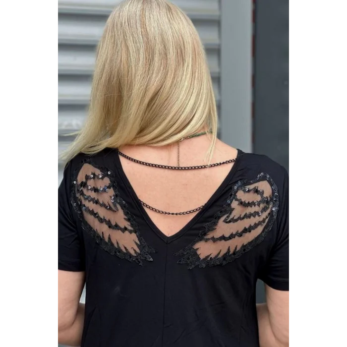 Sırtı Kanat Aplikeli Zincirli Elbise