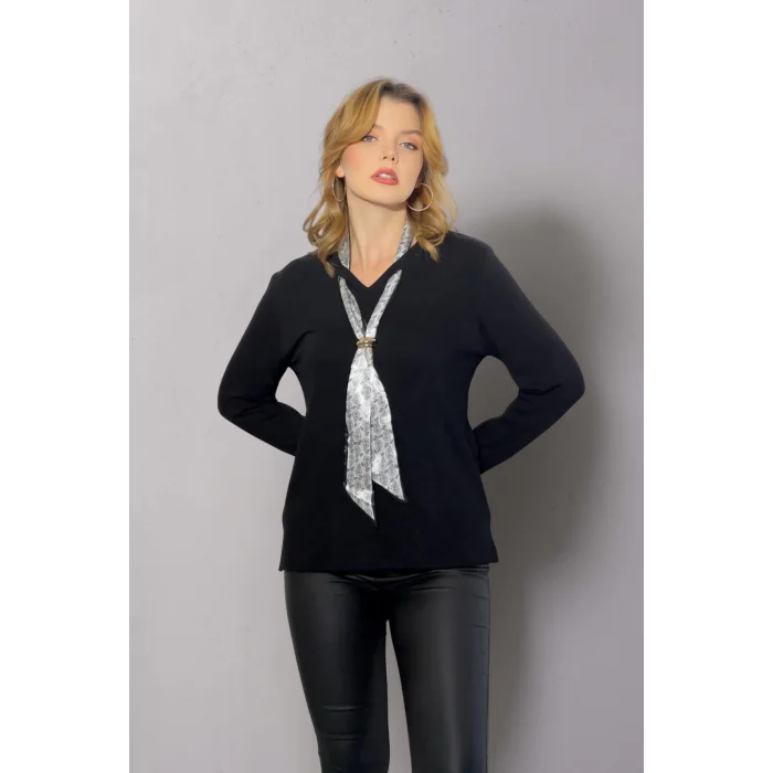 V Yaka Fularlı Bluz