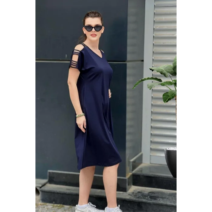 V Yaka Kolları Biyeli Elbise