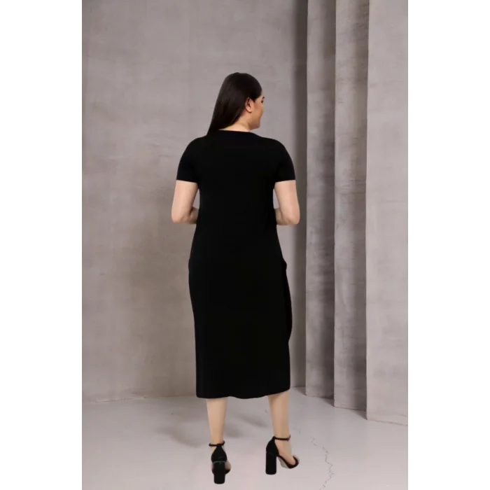 Yakası Cepleri Çiçek Nakışlı Elbise