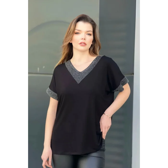 Yakası Kolları Sim Detaylı Bluz