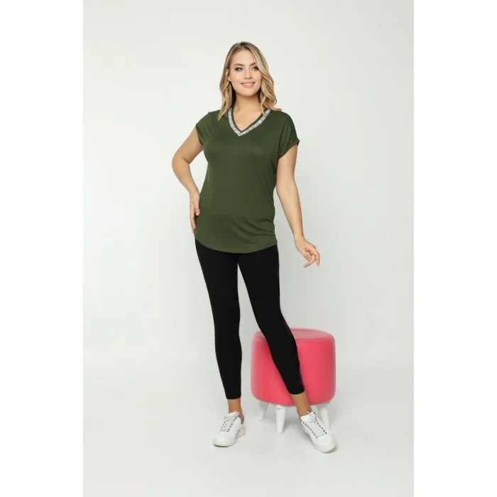 Yakası Taş Baskılı Bluz