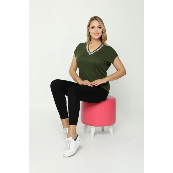 Yakası Taş Baskılı Bluz