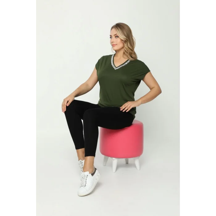 Yakası Taş Baskılı Bluz