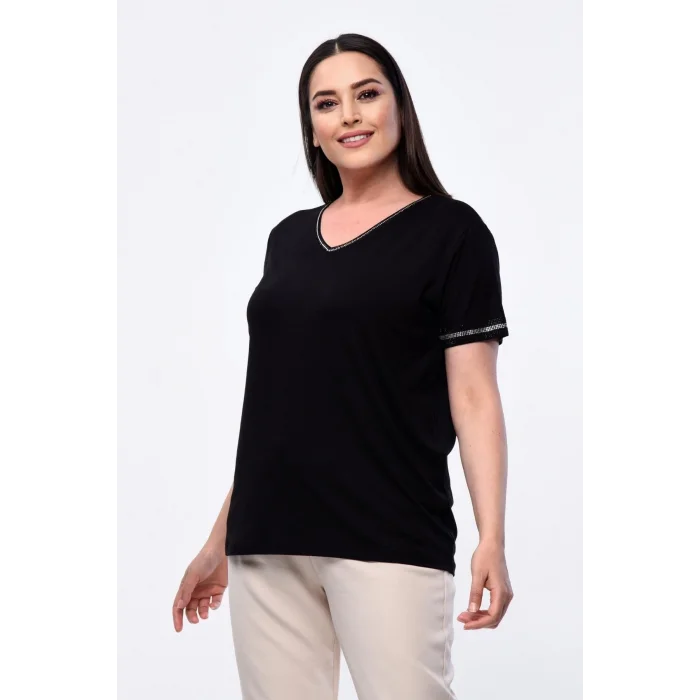 Yakası Taş Baskılı Kolları Şeritli Bluz