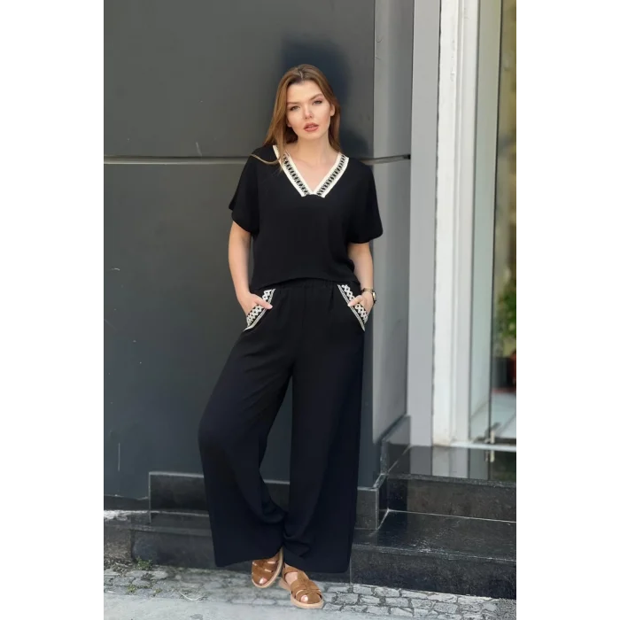 Yakası ve Cebi Örme Şerit Detaylı Takım