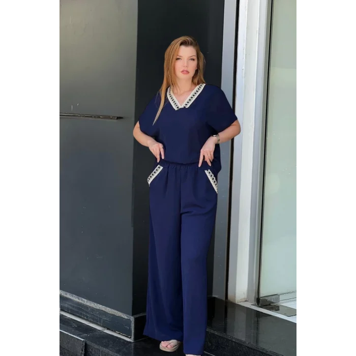 Yakası ve Cebi Örme Şerit Detaylı Takım