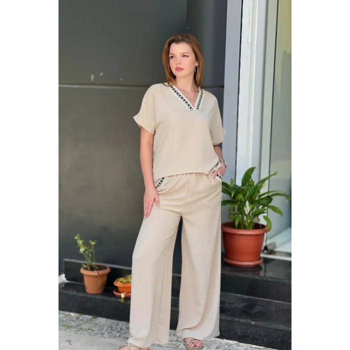 Yakası ve Cebi Örme Şerit Detaylı Takım