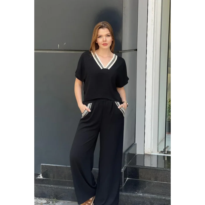 Yakası ve Cebi Örme Şerit Detaylı Takım