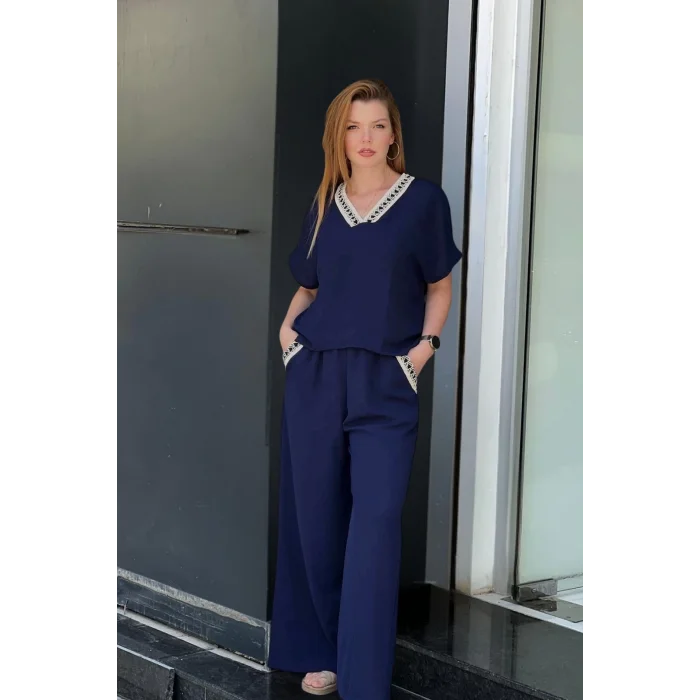 Yakası ve Cebi Örme Şerit Detaylı Takım