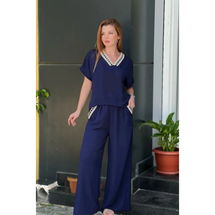 Yakası ve Cebi Örme Şerit Detaylı Takım