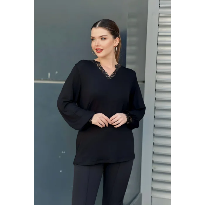 Yakası Ve Kol Uçları Leopar Desenli Bluz