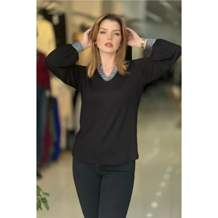 Yakası Ve Kol Uçları Simli Bluz