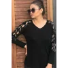 Kolları Lazer Kesim Pullu Bluz