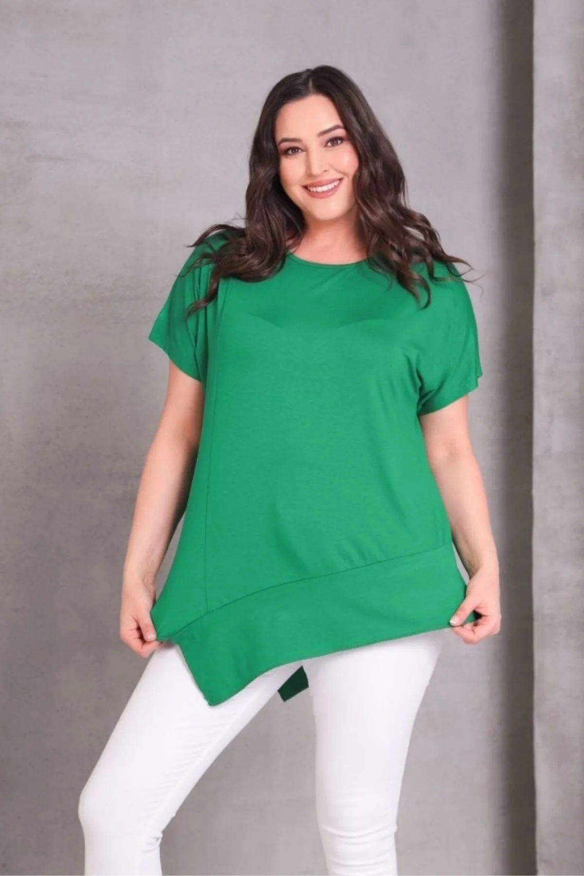 Eteği Asimetrik Basic Bluz