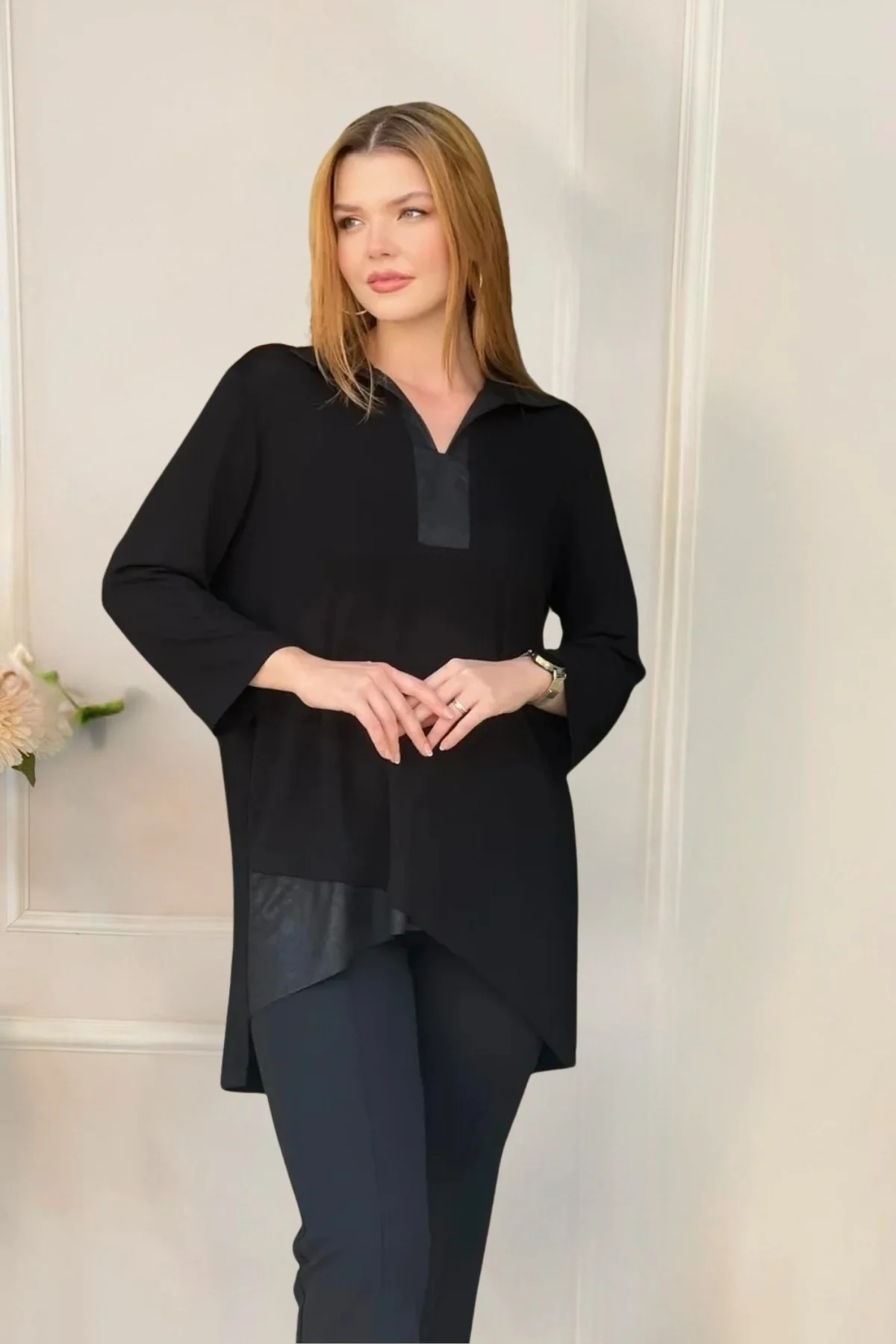 Yakası ve Eteği Suni Deri Tunik