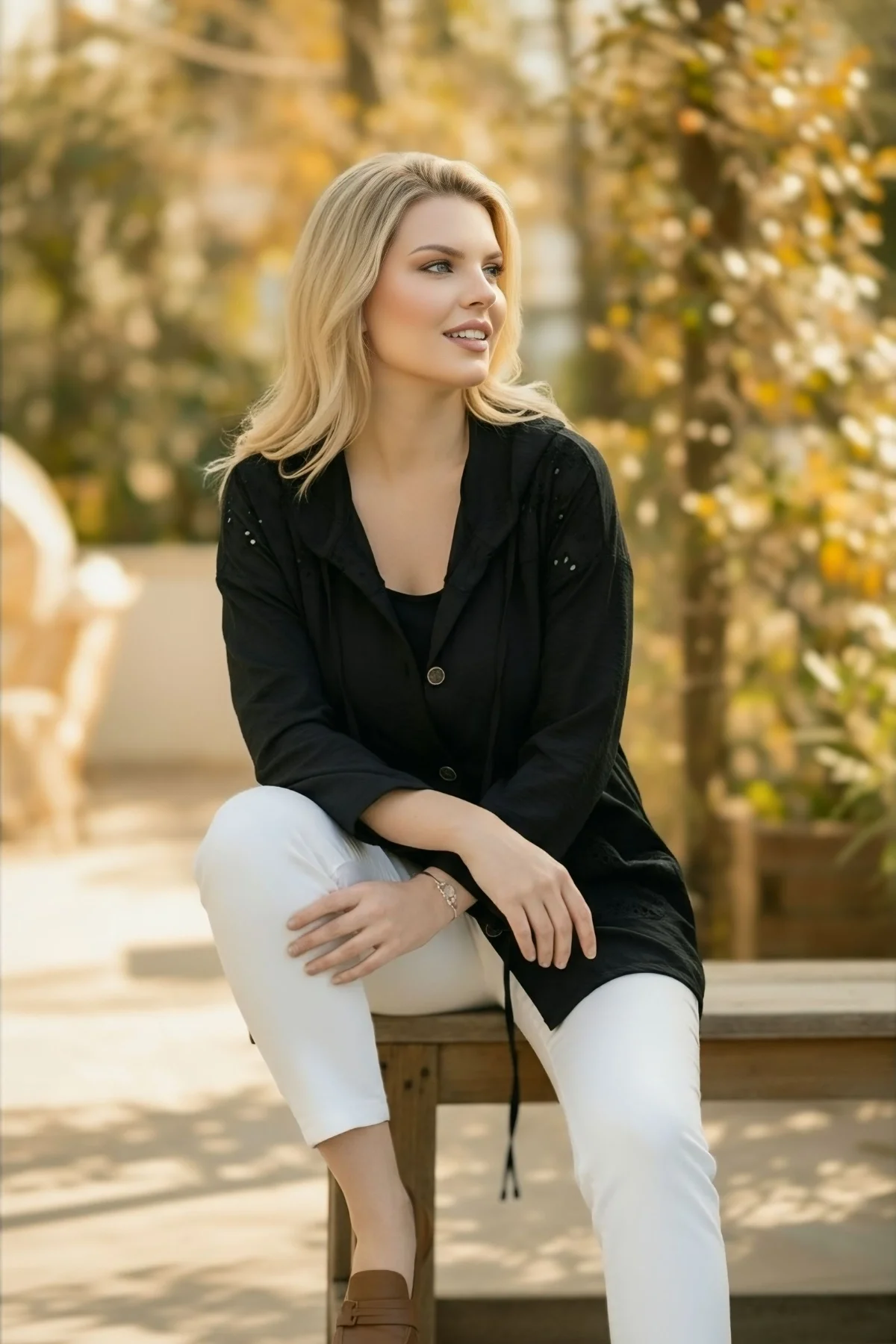 Kapüşonlu Fisto Detaylı Ceket