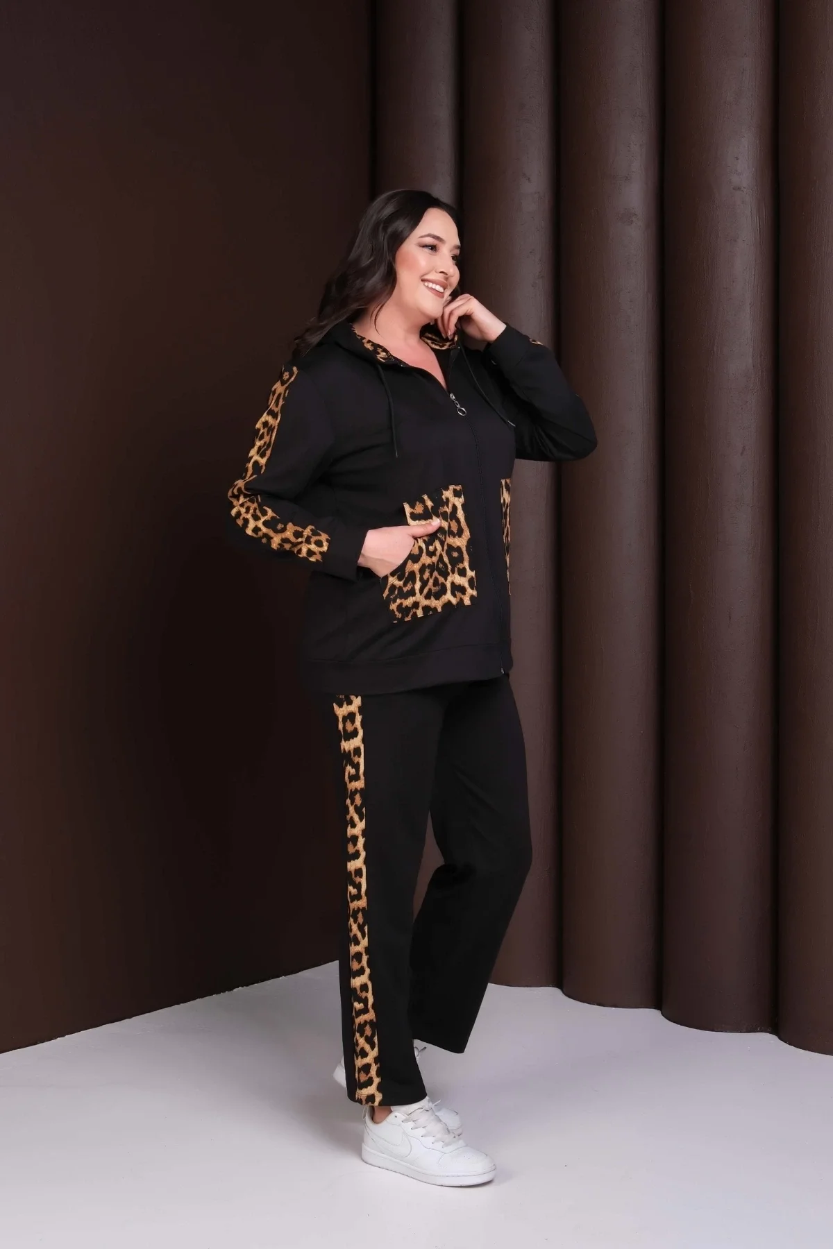 Kapüşonlu Leopar Desenli Alt-Üst Takım