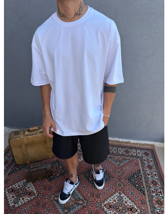 Beyaz Basic Oversize T-Shirt