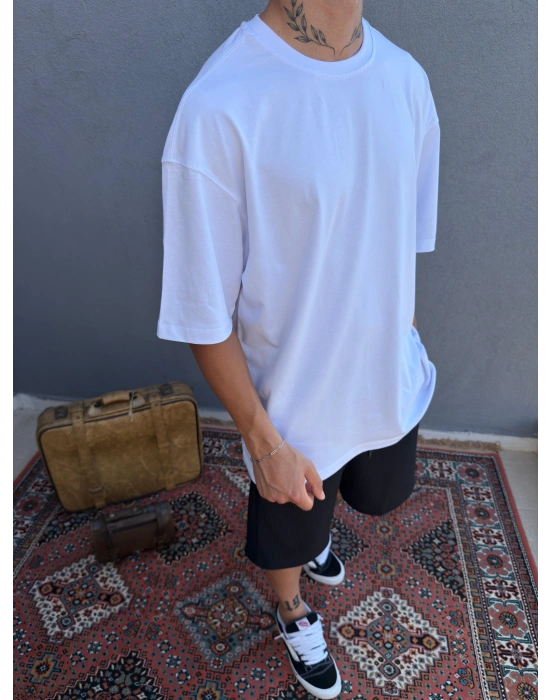 Beyaz Basic Oversize T-Shirt