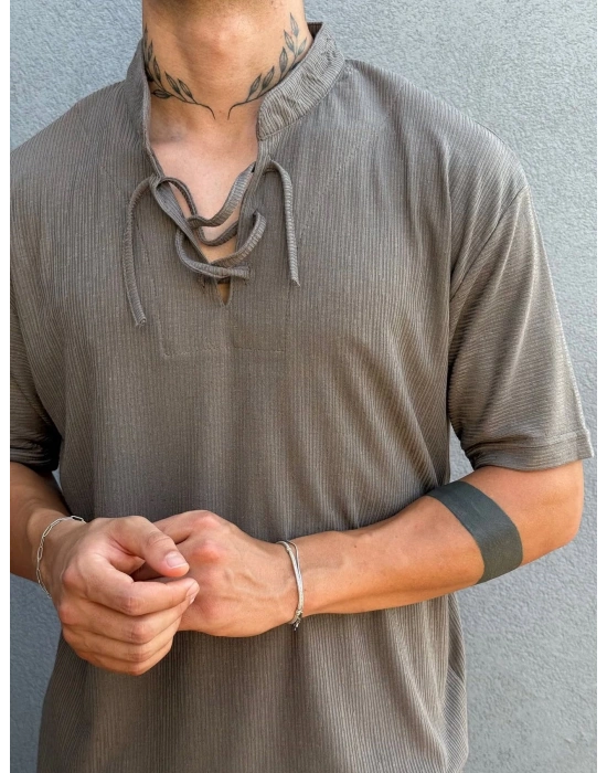 Kahve İp Yaka Detay Jakar Kumaş T-Shirt