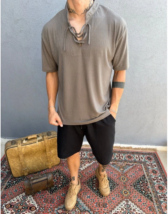 Kahve İp Yaka Detay Jakar Kumaş T-Shirt