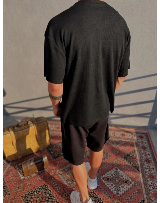 Siyah Düğmeli Waffle Kumaş Rahat Kesim T-Shirt