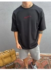 Siyah Nakışlı Oversize T-Shirt