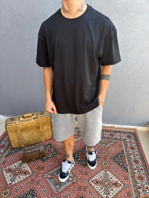 Siyah Basic Oversize T-Shirt