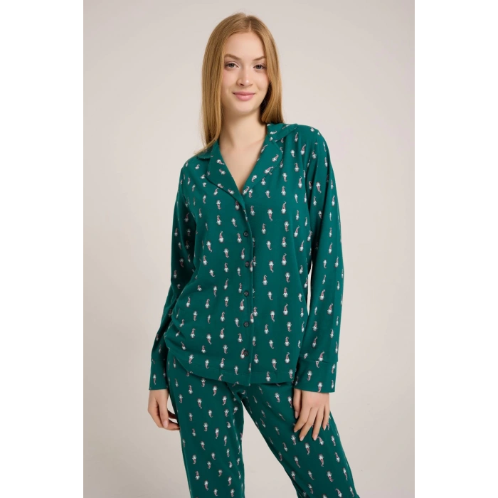 YEŞİL NOEL BABA BASKILI DÜĞMELİ PİJAMA TAKIM