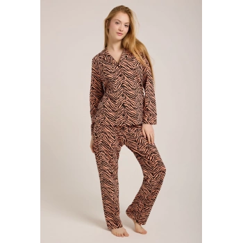 KADIN KAPLAN DESENLİ  DÜĞMELİ PİJAMA TAKIMI