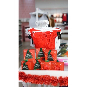 KADIN DANTELLİ KIRMIZI DETAYLI KÜLOT